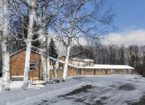 Studio Suite #9 at The Lodge | Minutes from Sunapee Harbor & Mount Sunapee - Image 5
