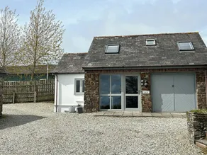 2 bedroom modern property in peaceful location close to the golf course - Image 5