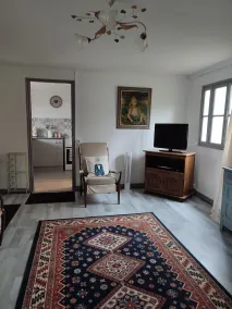 Chalet dans la Forest. Adorable chalet, walking distance to the Charente Lac.... - Image 2