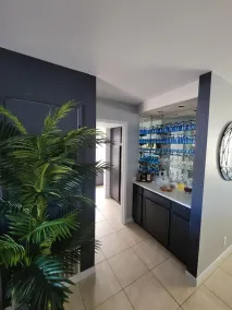Unique large desert(+) rental opportunity - Image 5