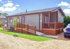 2 bedroom accommodation in Hunstanton - Image 4