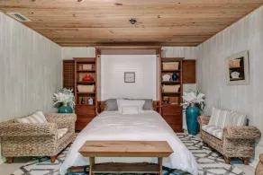 Oceanfront Elegance - Luxurious 6BR Beach House with Hot tub & spacious Balcony and Breathtaking Views! - Image 3