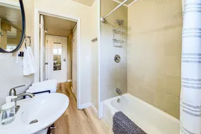 Quiet home with EV charging.  - Image 3
