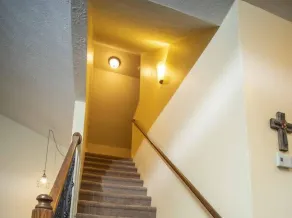 Comfy home in military community - Image 2