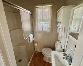 2 Schlafzimmer 2 Bad Cottage Neslted im Wald - Image 3