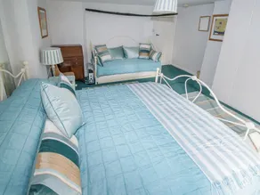 Buttercup Cottage - Ukc2847 - Image 4