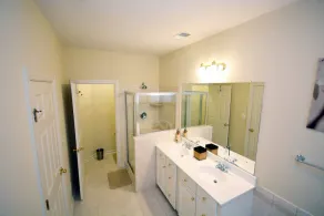 Townhouse at the Sunset Island luxury 5 Bd , free WiFi with in gated community. - Image 4