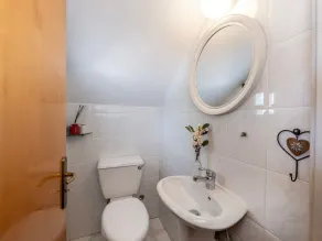 Contempory, bright and spacious villa a couple of minutes walk from Malama beach!! - Image 3