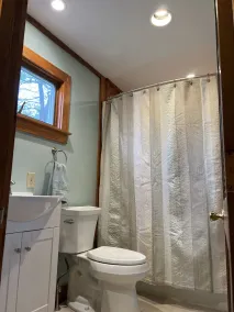 Vineyard Haven Guest House - 4 sovepladser, aircondition, gåtur til byen - Image 3