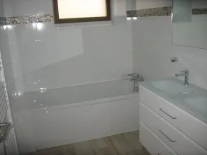 House N°7. 4 *. WIFI Swimming pool 28°; Tennis court; Wooded park 15,000 m²; Car park - Image 4
