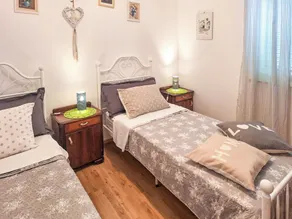 Stunning private villa with WIFI, private pool, A/C, TV, terrace, pets allowed and panoramic view - Image 5