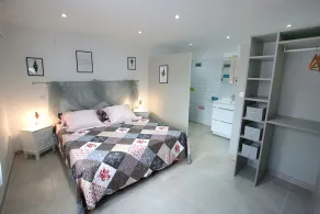 SPACIOUS HOUSE 5 MINUTES WALK FROM THE VILLAGE SWIMMING POOL COMFORT, CALM - Image 3