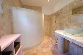 Sehr angenehme FERIENWOHNUNG ZU FUSS VON LUBERON - 8 Personen - Image 2