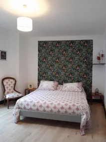 Village house for 5 pers in the historical center of Thuir, + baby bed max 15kg - Image 5
