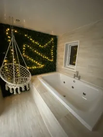Luxe bungalow Bradford - Image 2