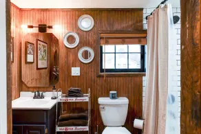Suite 4: Outpost · Gorgeous Farm Carriage House Loft - Image 3
