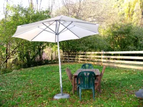Independent holiday cottage, garden and private barbeque. Pardines Valley. - Image 4