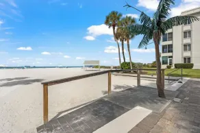 Island House Beach Resort - Villa 24 - Image 4