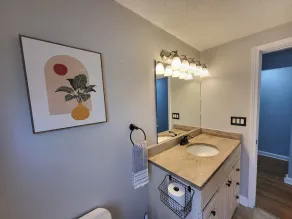 8 Min to Airport & Mall of America, Central,  Spacious, Many Amenities! - Image 5