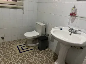 Letstayroyal luxury Apartment not far from kotoka international airport and Mall - Image 2