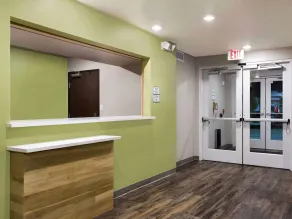 WoodSpring Suites Woodbridge Menlo Park Area - Image 3