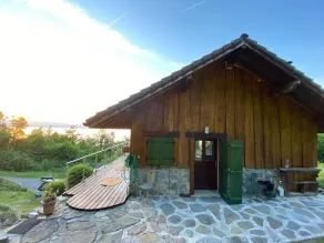 Panoramic lake view chalet - Image 3
