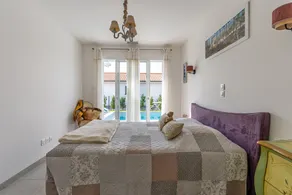 Beautiful Villa 500 m from the Lake with Pool and Air Conditioning - Image 5