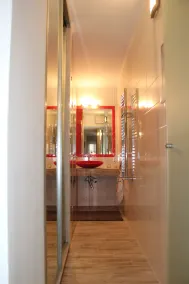 Luxury studio fully equipped with a private garden quietly situated - Image 2