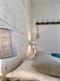 Appartement Cosy Avec Petit Jardin et Parking - Image 5
