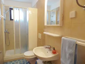 Holiday apartment with air conditioning and barbecue - Image 2