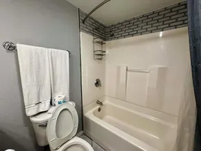 LA INTERNACIONAL 205 condo - Image 3