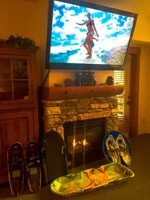 The Village Lodge Amazing 1BR, 60 \"TV & erweiterter Wohnzimme ... - Image 2