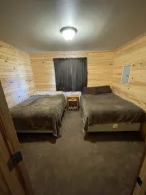 Conveniently Secluded Cabin - Image 5
