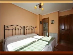 Cottage divided in apartm. 4 to 14 people, to the beach 2.5 Km. to Picos 20 Km. - Image 4