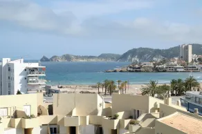 Sun‑Soaked Javea Apt with Terrace, Sea Views, Parking & Prime Arenal Location - Image 4