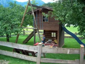Ferienwohnung Nr. 1 für  1-4 Personen, ca. 50 qm, 2 Schlafzimmer, Wohnraum mit Kochnische, Balkon, Zustellbett auf Anfrage - Image 2
