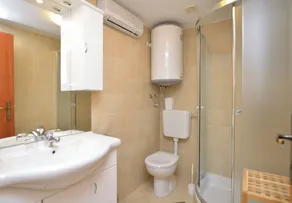 Apartment Stari Grad - Image 2