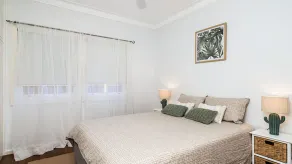 BEE31 - LAVISH BOUTIQUE BEECH HOUSE - Image 2