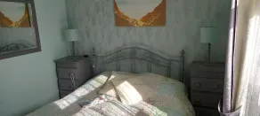 3 Bed Chalet - Sleeps 6 - Parking - Garden - Wifi - Image 5