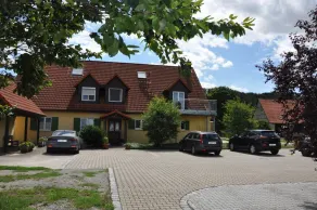 Dog-friendly and barrier-free bright vacation apartment with garden - Image 3