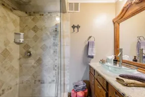 Spacious, Private Home w/ River & Mtn Scenery - Image 4
