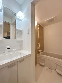 Hiroshima Hotel by b hotel - Image 2