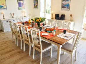 Meget rummelig og stilfuld villa med opvarmet pool og aircondition - Image 2