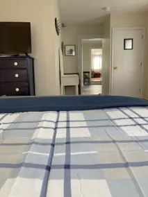 🔥Warm, Spacious, Free Wine🍷Entire Apt, Self CheckIn! - Image 3