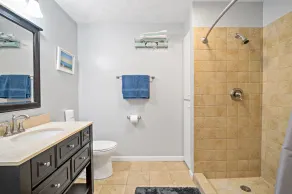 Comfortable & Spacious 5BD/3BA - Walk to State College HS and 5 min Uber to PSU - Image 4