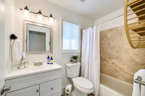 Come stay at the Elm Grove Elegance Irene! - Image 5