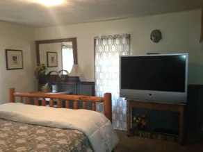 Three bedroom one bath home and 3 1/2 wooded acres - Image 4