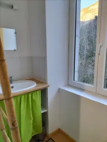 Nature Vacation in the Ossau Valley – Quiet Vacation Rental with Private Park - Image 3