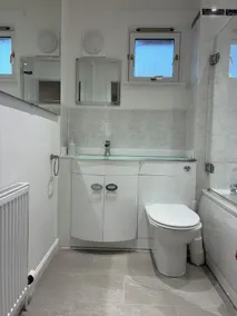 Vistas espectaculares deste 4 * apartamento com wi-fi e estacionamento perto da Cidade - Image 2