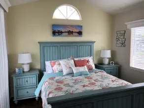 Deluxe \"Delta\" Vacation Bungalow in private marina on the California Delta - Image 2